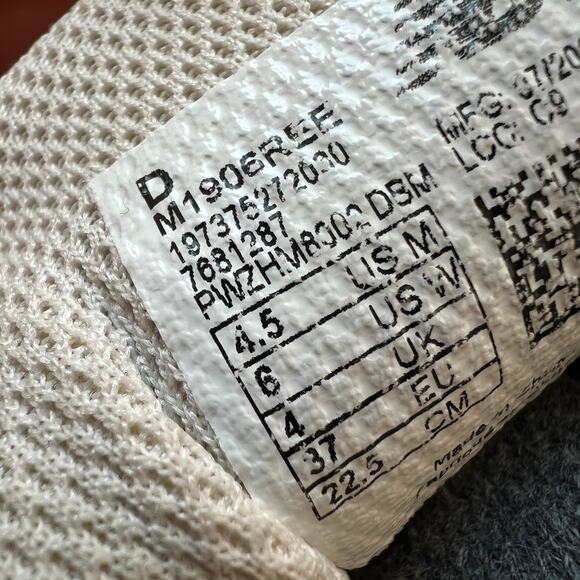 New Balance 1906 Women's Sneakers White Silver Size 6 - Picture 9 of 9